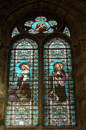 안티오키아의 성녀 마르가리타와 로마의 성녀 에우제니아_photo by Reinhardhauke_in the Church of Saint-Louis in Bordeaux_France.jpg